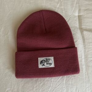 Bass Pro Shops Burgundy Beanie